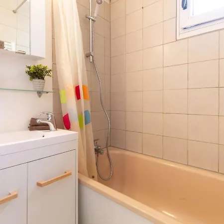 Pour 4 Pers A Lary Avec Wifi Et Animaux Admis - Fr-1-296-464